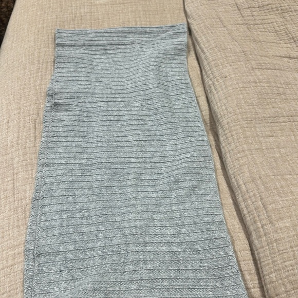 Infinity Scarf - Picture 1 of 2